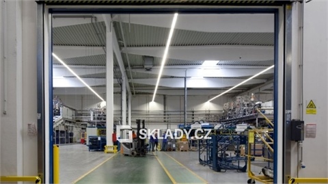 Pronájem skladu / haly, 3 811 m² 2