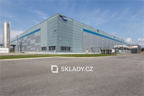 Pronájem skladu / haly, 3 811 m² - 2