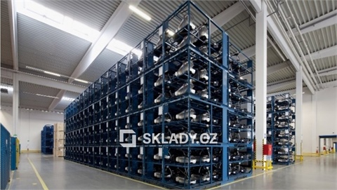 Pronájem skladu / haly, 3 811 m² - 0