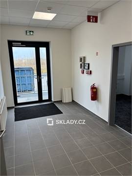 Pronájem skladu / haly, 1 300 m² 8