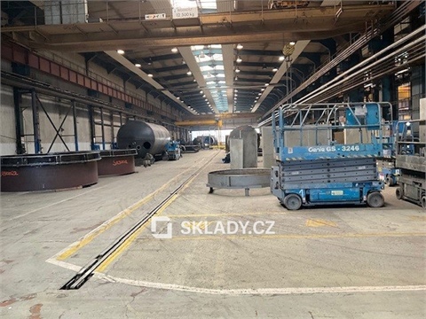 Pronájem skladu / haly, 1 950 m² - 0