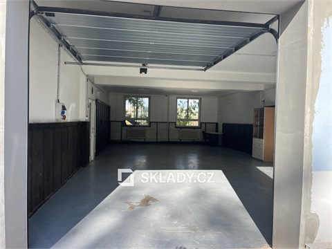 Pronájem skladu / haly, 76 m² - 0