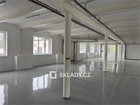 Pronájem skladu / haly, 800 m² - 4