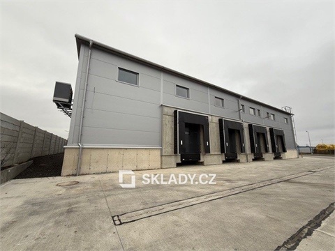 Pronájem skladu / haly, 1 168 m² 0