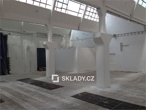 Pronájem skladu / haly, 262 m² 2