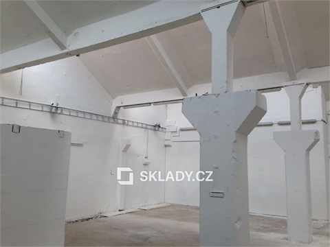 Pronájem skladu / haly, 262 m² - 2