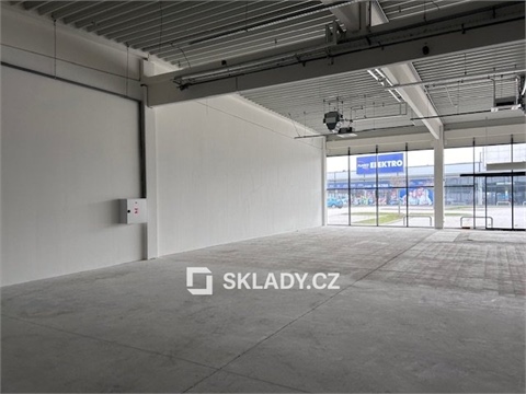 Pronájem obchodních prostor, 477 m² 2