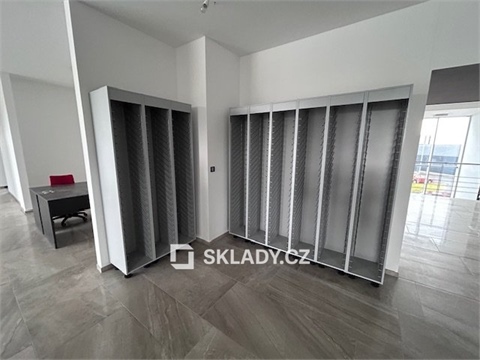 Pronájem obchodních prostor, 360 m² 6