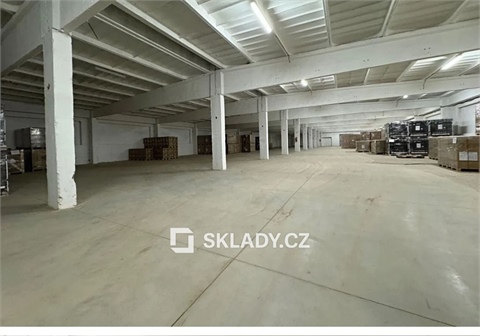 Pronájem skladu / haly, 1 500 m² - 0