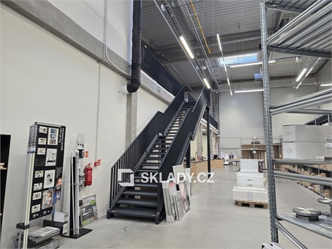 Pronájem skladu / haly, 340 m² 0