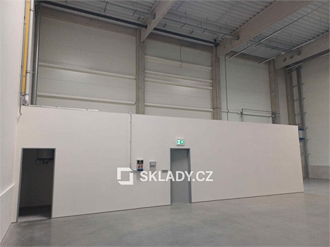 Pronájem skladu / haly, 816 m² 4