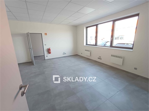 Pronájem skladu / haly, 816 m² 2