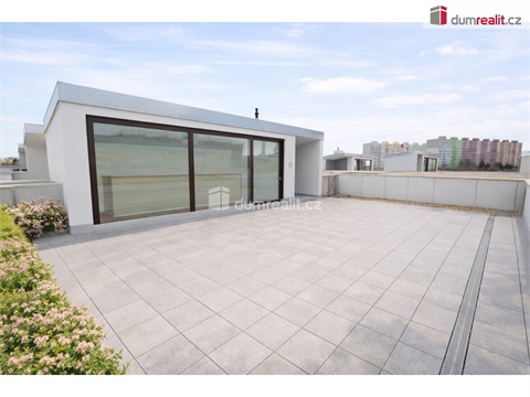 Prodej rodinného domu, 378 m² - 14