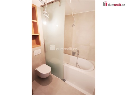 Prodej rodinného domu, 378 m² 14