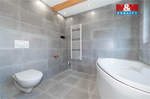 Prodej rodinného domu, 95 m² - 10