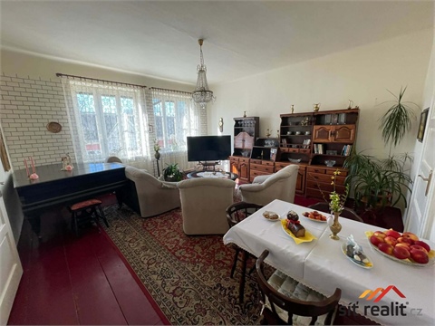 Prodej rodinného domu, 450 m² 8