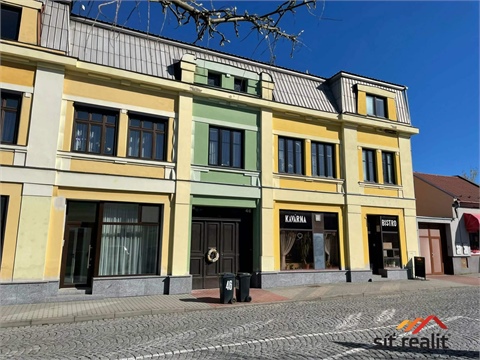 Prodej rodinného domu, 450 m² 0