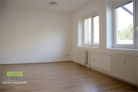 Pronájem bytu 1kk, 38 m² - 0