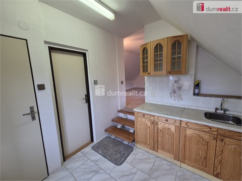 Prodej rodinného domu, 214 m² 10