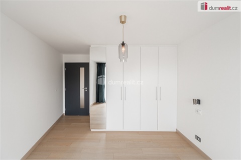 Pronájem bytu 3kk, 74 m² 8