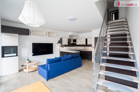 Pronájem bytu 3kk, 74 m² - 0