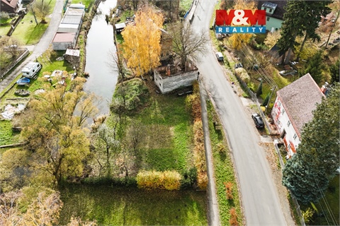 Prodej stavebního pozemku, 873 m² 0