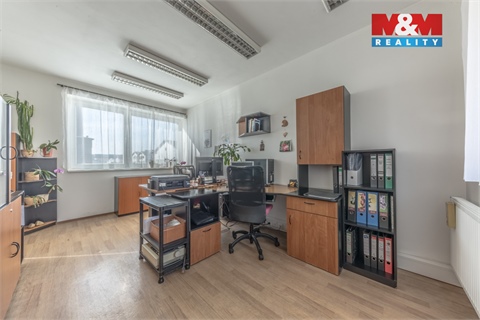 Prodej výrobního objektu, 1 182 m² 6