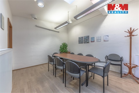 Prodej výrobního objektu, 1 182 m² 10