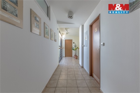 Prodej výrobního objektu, 1 182 m² - 8