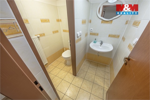 Prodej výrobního objektu, 1 182 m² - 10