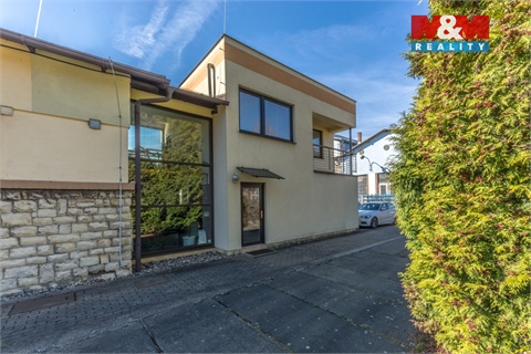 Prodej výrobního objektu, 1 182 m² 2