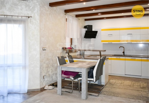 Prodej rodinného domu, 170 m² - 2