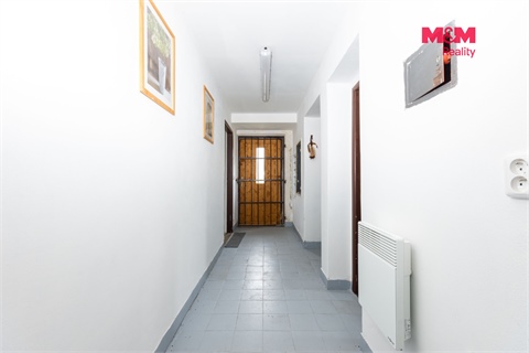 Prodej obchodních prostor, 128 m² 10