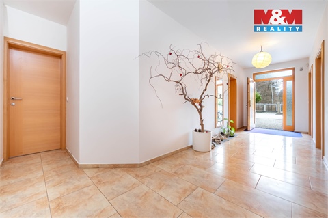 Prodej rodinného domu, 230 m² 28