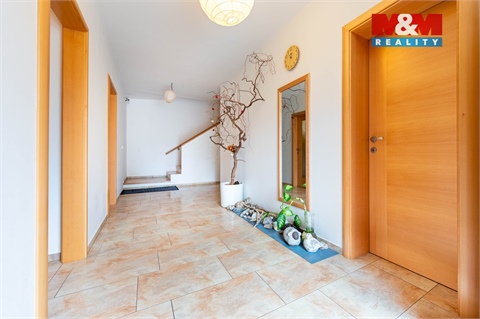 Prodej rodinného domu, 230 m² - 26