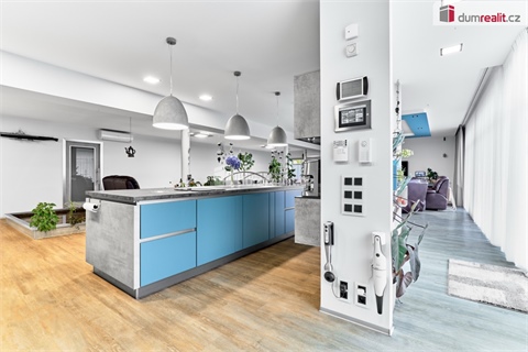 Prodej rodinného domu, 296 m² 8