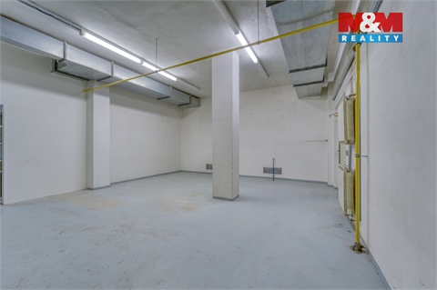 Pronájem obchodních prostor, 641 m² 6