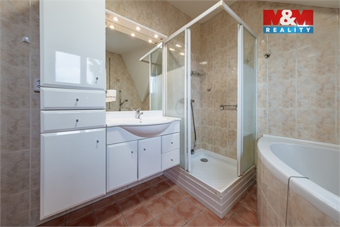 Pronájem rodinného domu, 232 m² - 28