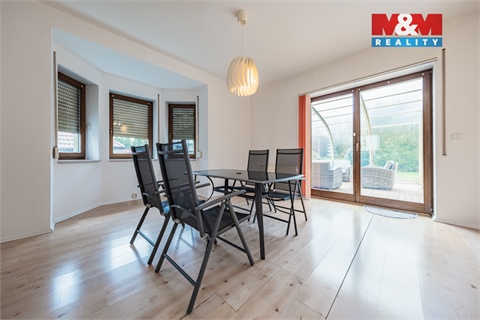 Pronájem rodinného domu, 232 m² 18