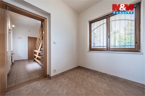 Pronájem rodinného domu, 232 m² - 8