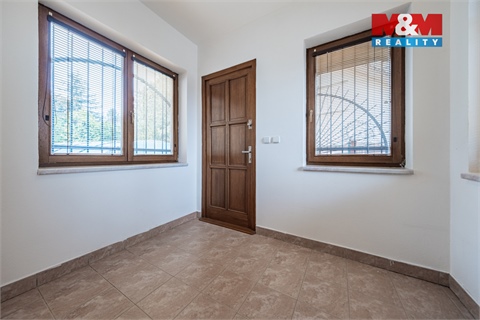 Pronájem rodinného domu, 232 m² 8