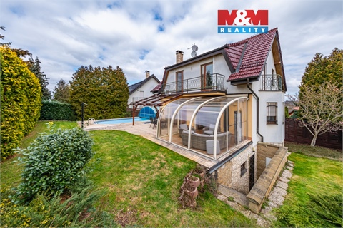 Pronájem rodinného domu, 232 m² 0