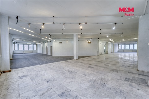 Pronájem výrobního objektu, 641 m² - 0