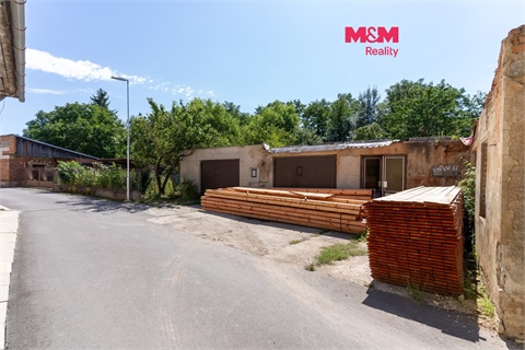 Prodej stavebního pozemku, 384 m² 0