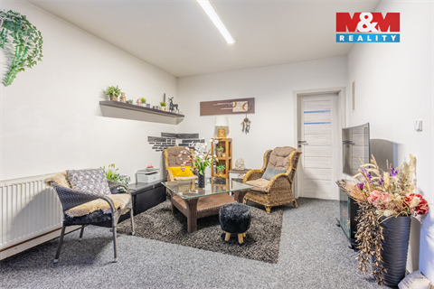 Prodej rodinného domu, 204 m² - 6