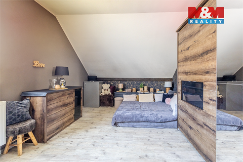 Prodej rodinného domu, 204 m² 16