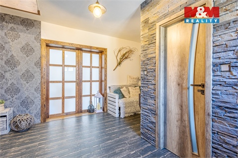 Prodej rodinného domu, 204 m² - 10