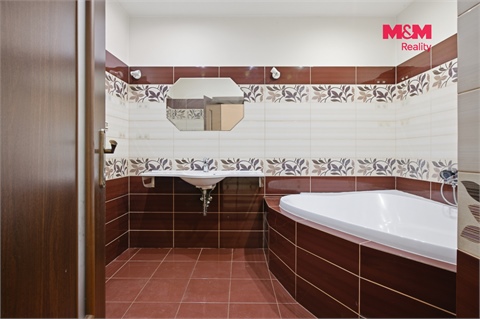 Prodej rodinného domu, 100 m² 12