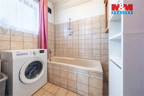 Prodej rodinného domu, 214 m² - 18