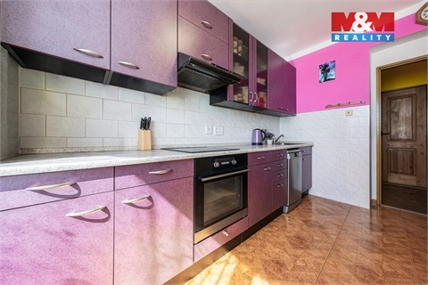 Prodej rodinného domu, 214 m² 10